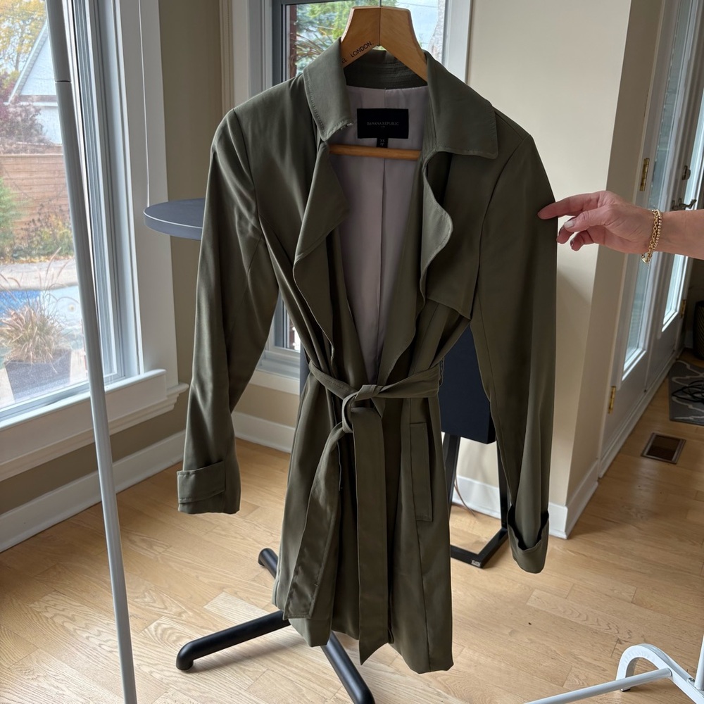 Banana Republic Khaki Women's Trench Coat